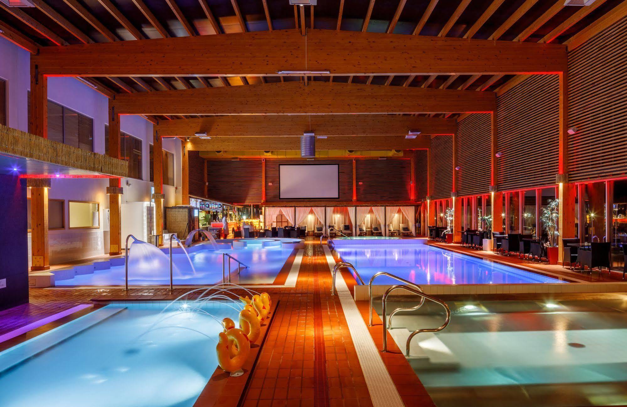 Meresuu Spa & Hotel Narva-Jõesuu Exteriör bild